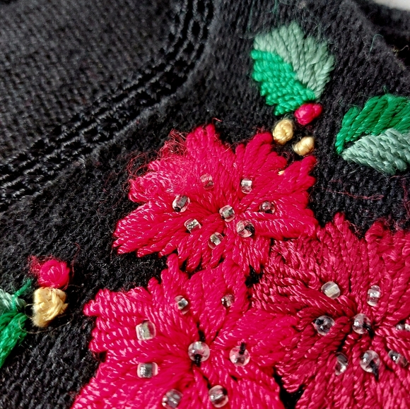 Beaded Poinsettia, Holly & Bows Christmas Black Cardigan Sweater 14/16 Lane Brya - Picture 7 of 7